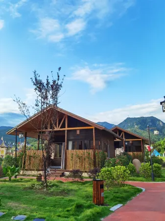 Daqian Fangguang Hot Spring Vacation Apartment Отели в г. Юнтай