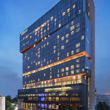 Hilton Guangzhou Tianhe Отели рядом с достопримечательностью «Тянхэ»