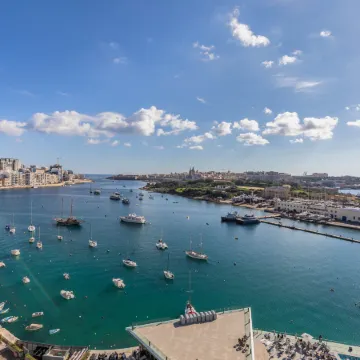 Verdi Gzira Promenade Отели рядом с достопримечательностью «Аудиовизуальное шоу Мальта-Экспириенс»