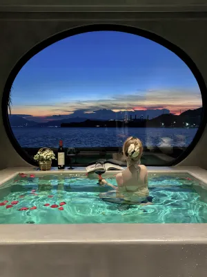 June Sea Hotel - Bãi biển