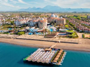 Kirman Belazur Resort & Spa