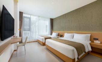 Huangshan Scenic Area Park ju B & B (South Gate Transfer Center Store)