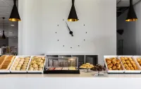 B&B HOTEL Cantanhede Coimbra - breakfast