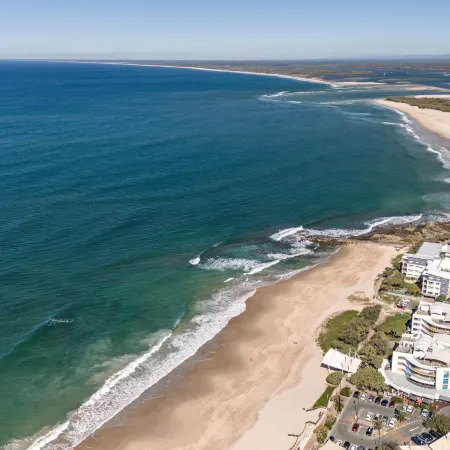 Rolling Surf Resort Sunshine Coast