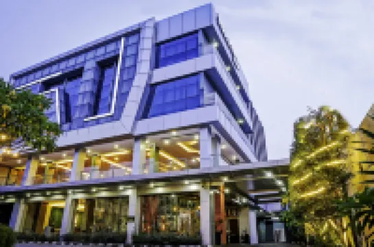 Terraz Tree Hotel Jakarta Hotels near Balai Kartini