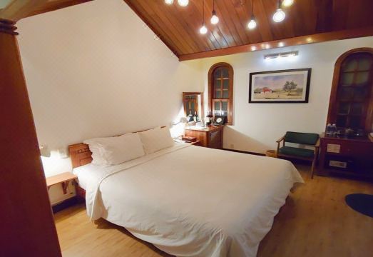 1. 빅토리 호텔 후..