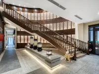 Haining Hotel
