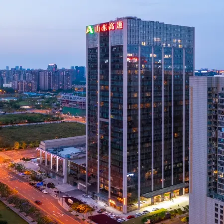 Chengdu LUXURY BLUE HORIZON Hotel (Business District Global Center)