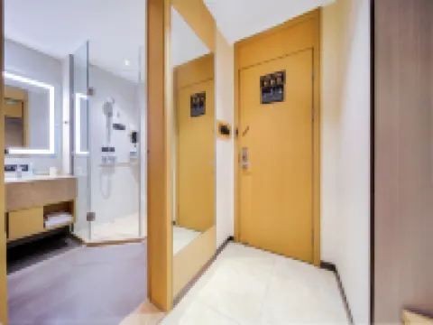 City Comfort Inn (Weihui Jianshe Road store) Hotels in Weihui