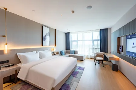 Lavande Hotel (Akesu Airport Xinjiang Institute of Technology) Отели рядом с достопримечательностью «Xinjiang Institute of Technology»