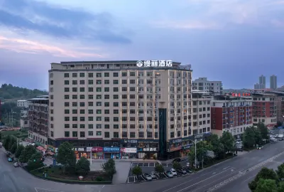 Changning Manli Hotel (Lianhua Station Branch) Hotels near Dongfeng Square