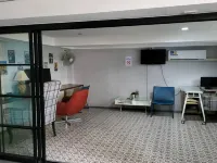 Terminal 58 Hostel at Town Hotels in der Nähe von Einkaufszentrum Robinson Ocean Phuket