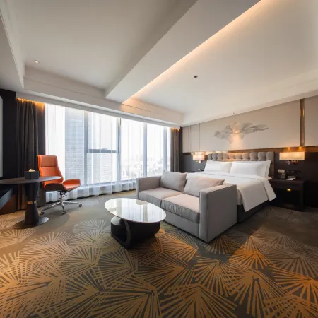 The GiorgioMorandi Hotels (Jinan Quancheng Plaza Commercial Area Daming Lake)