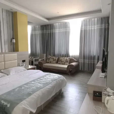 Changning Kaslongyin Grand Hotel
