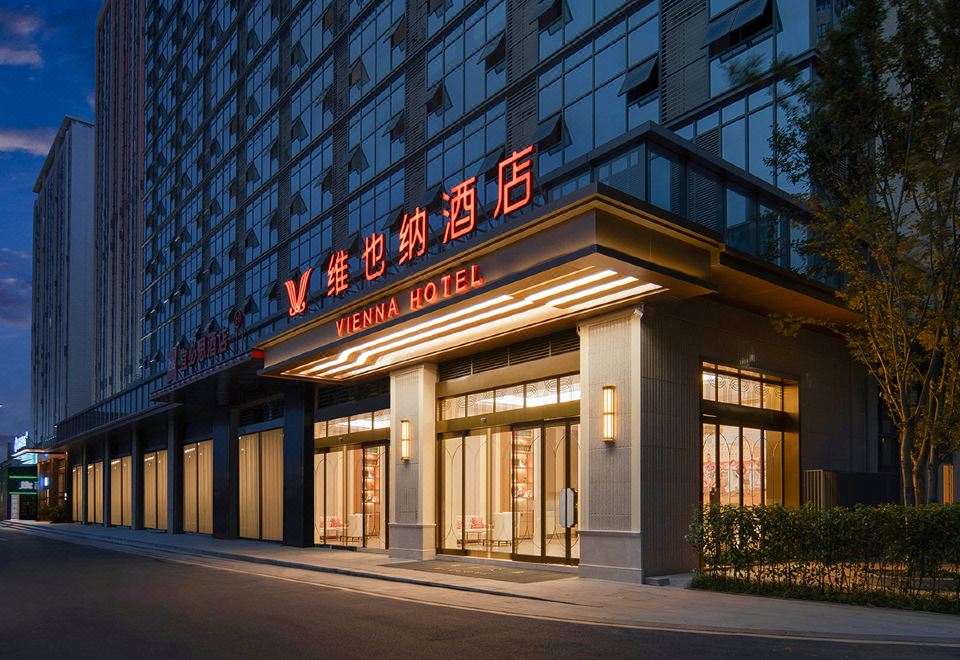 4. 비엔나 호텔 (..