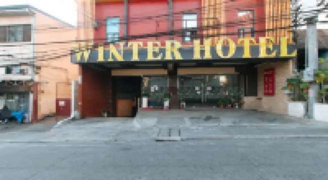 RedDoorz Plus @ Winter Benitez