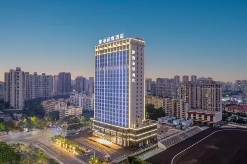 Weigang Supreme International Hotel (Beihai International Wharf Qiaogang Style Street)