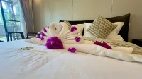 Palm Lake Resort