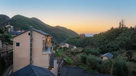 Yunshanxu Homestay (Yunhe Terraced Fields Qixingdun Viewing Platform) Отели рядом с достопримечательностью «Jiuquyunhuan Area, Yunhe Terrace Scenic Area»