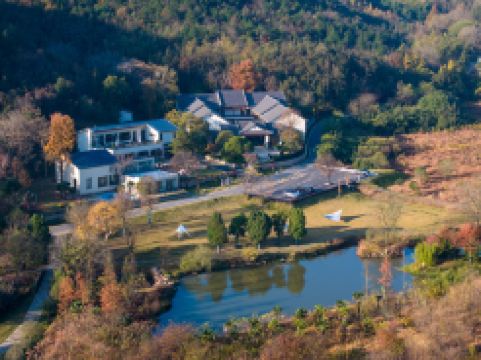 Lujiang Yefushanju Residence Resort Hotel