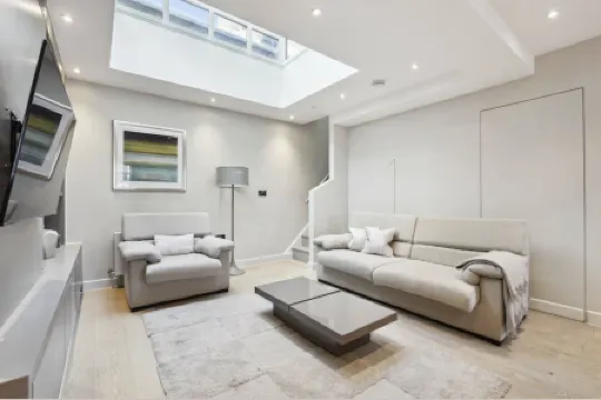 Buckingham Palace Residences by Aeria Apartments Отели рядом с достопримечательностью «Букингемский дворец»