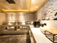 Lavande Hotel(Jiuxianqiao Chaoyang High-speed Railway Station) Hotels near Lufthansa Outlets