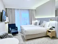 Royal Tulip Warsaw Centre Hotels near Program Art Gallery