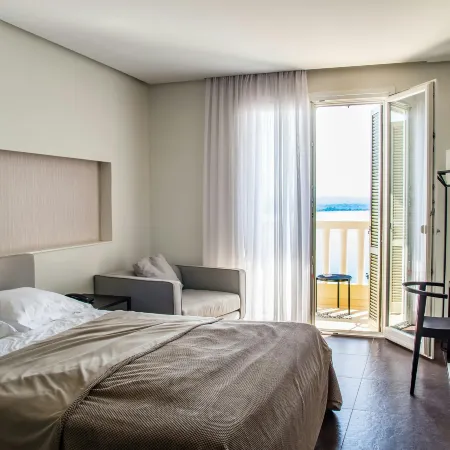 Hotel Manor Luxe Near Airport