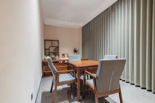 Laifeng Tengcha International Hotel