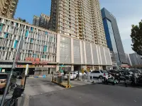 陌上輕奢|三進庭院·中式美學茶文化酒店（二七萬達齊禮閻地鐵站） - 停車場