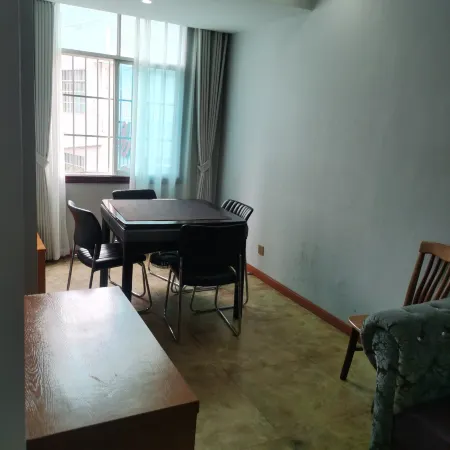 Hezhang Banyuewan Hotel
