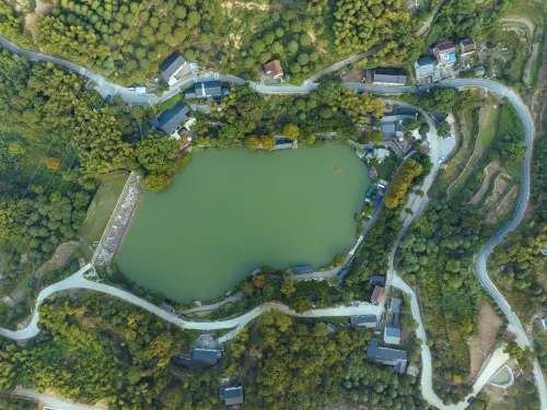 Plum Valley Lakeview Inn