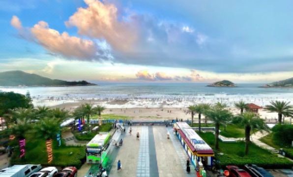 Gold Coast Left Bank Hotel