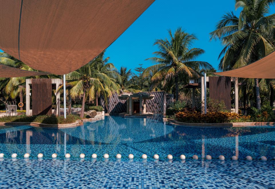 2. 싼야 하이탕완 ..