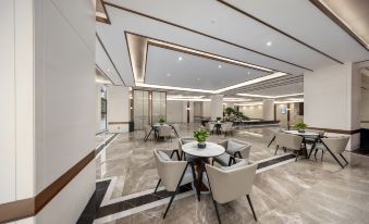 Mingzhi Shangchun Holiday Hotel - Dujiangyan Rongchuang Panda Valley Branch