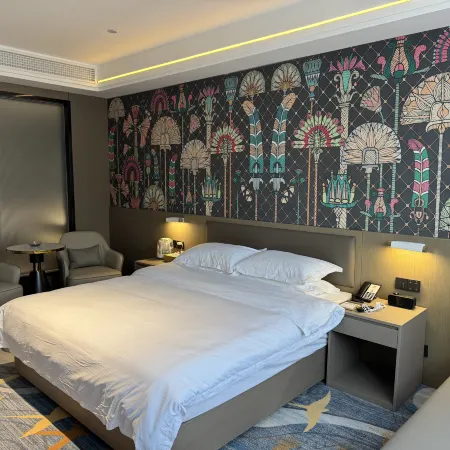 Dongshan Holiday Hotel (Jishui County Government Branch)