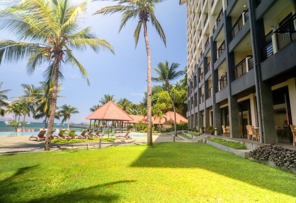 2. 라프리마 호텔 ..