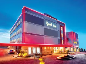 Grand Zuri Duri Hotel