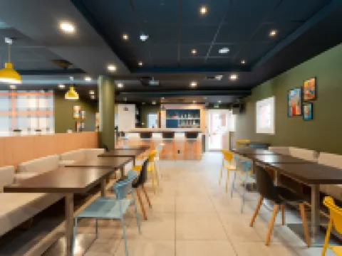 อีซี่โฮเทล นีซ โอลด์ทาวน์ โรงแรมในนีซ