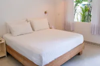 Vaali Maldives Island Escapes & Dive Hotels in Felidhoo