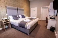 The Lamplighter Dining Rooms Hotels near Sour Howes
