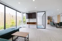 บ้านเดี่ยว 4 ห้องนอน พร้อมสระว่ายน้ำ ในตัวเมืองพัทยา โรงแรมใกล้ปราสาทสัจธรรม