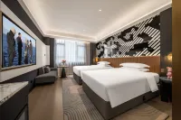 貴陽雲泊·麗晶酒店（噴水池北京路地鐵站店） 鄰近貴州交通職業技術學院-建築工程系的酒店