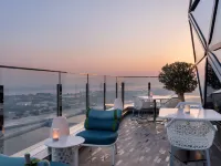 Andaz Capital Gate Abu Dhabi, By Hyatt Hotels near ADNEC Centre Abu Dhabi