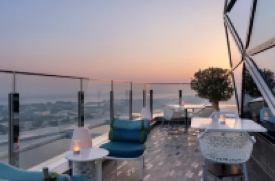 فندق أنداز كابيتال جيت أبوظبي Hotels near برج بوابة العاصمة