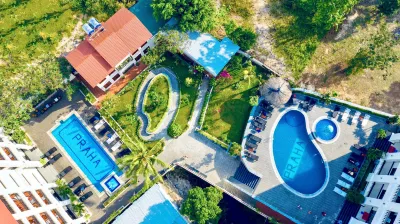 Praha Hotel Отели в г. Фукуок
