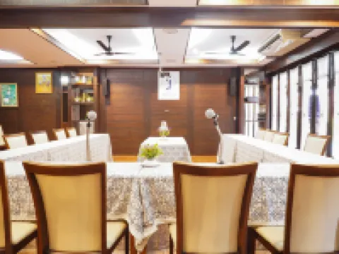 Thanicha Resort Amphawa アムパワーのホテル