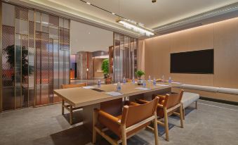 Chongqing Ace Peninsula Hotel