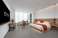 Puding Shiyue Hotel