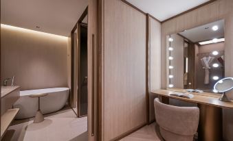 Crystal Orange Hotel Yanji Yanbian University Wanghong Wall